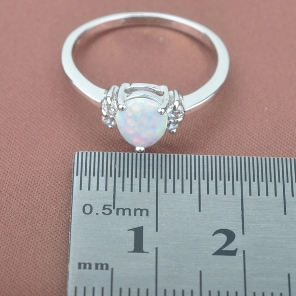 Sterling Silver Opal Ring - Picture 4 of 6